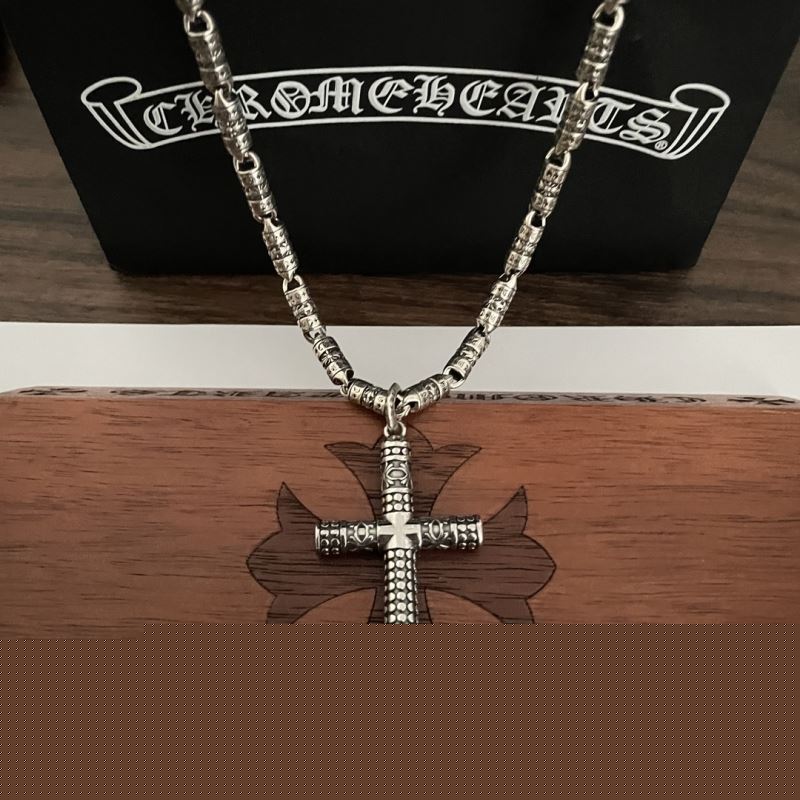 Ch**me He**ts necklaces
